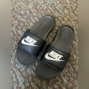 Nike Victori One slides (Men’s size 10)